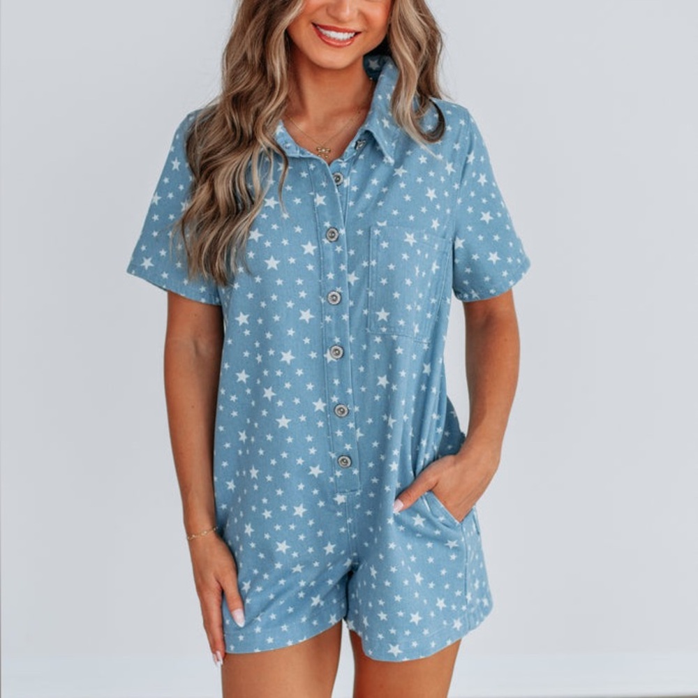 WishList Blue Star Print Denim Short Sleeve Collared Button Front Romper L NWT